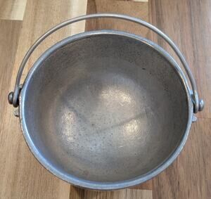 Vintage Wilton Armetale Pewter Mini Cauldron Kettle 3 Legged Footed Pot Handle